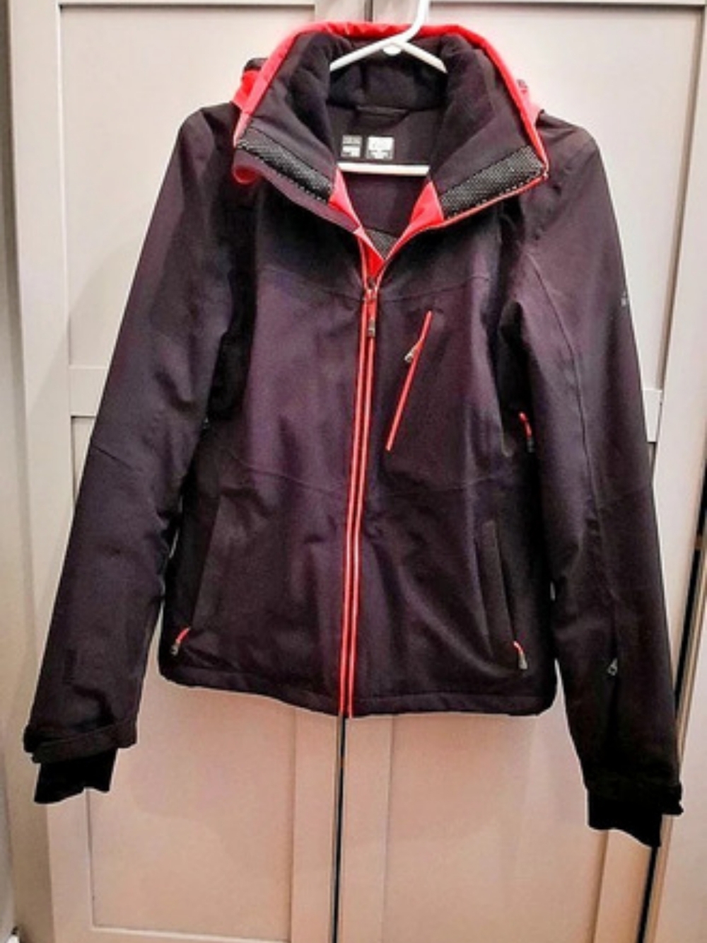 McKinley Black & Red Hooded Ski Jacket